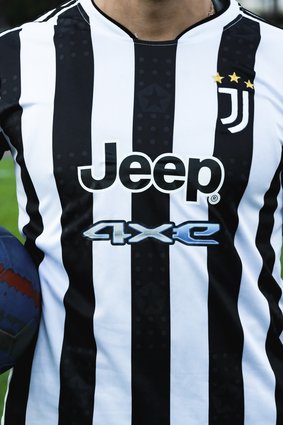 Форма FC Juventus 2021/22 взрослая УЦЕНКА 2 - детали в описании