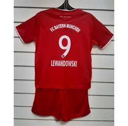 Купить Форма FC Bayern LEWANDOWSKI подростковая